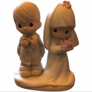Precious Moments Bride and groom figurine